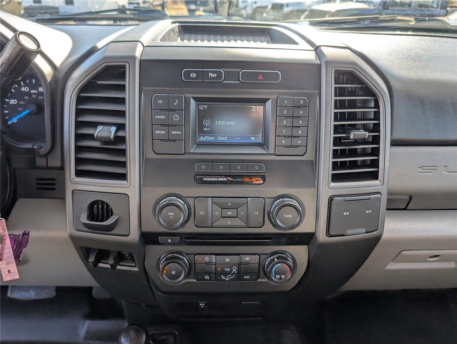 2017 Ford Super Duty F-550 DRW XL