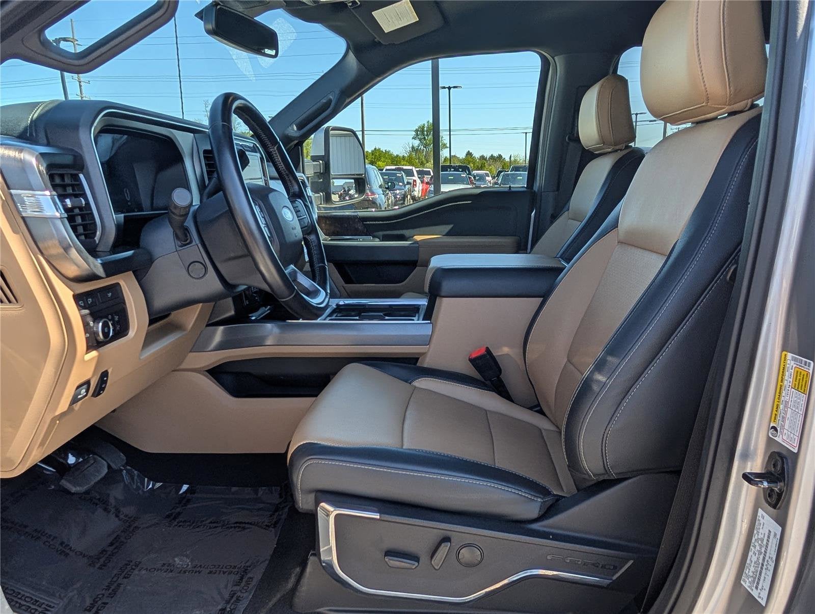 2023 Ford Super Duty F-250 SRW LARIAT