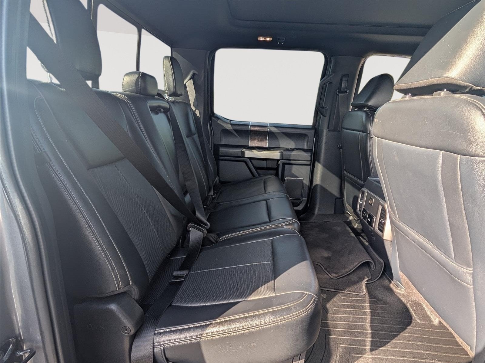 2022 Ford Super Duty F-350 SRW LARIAT