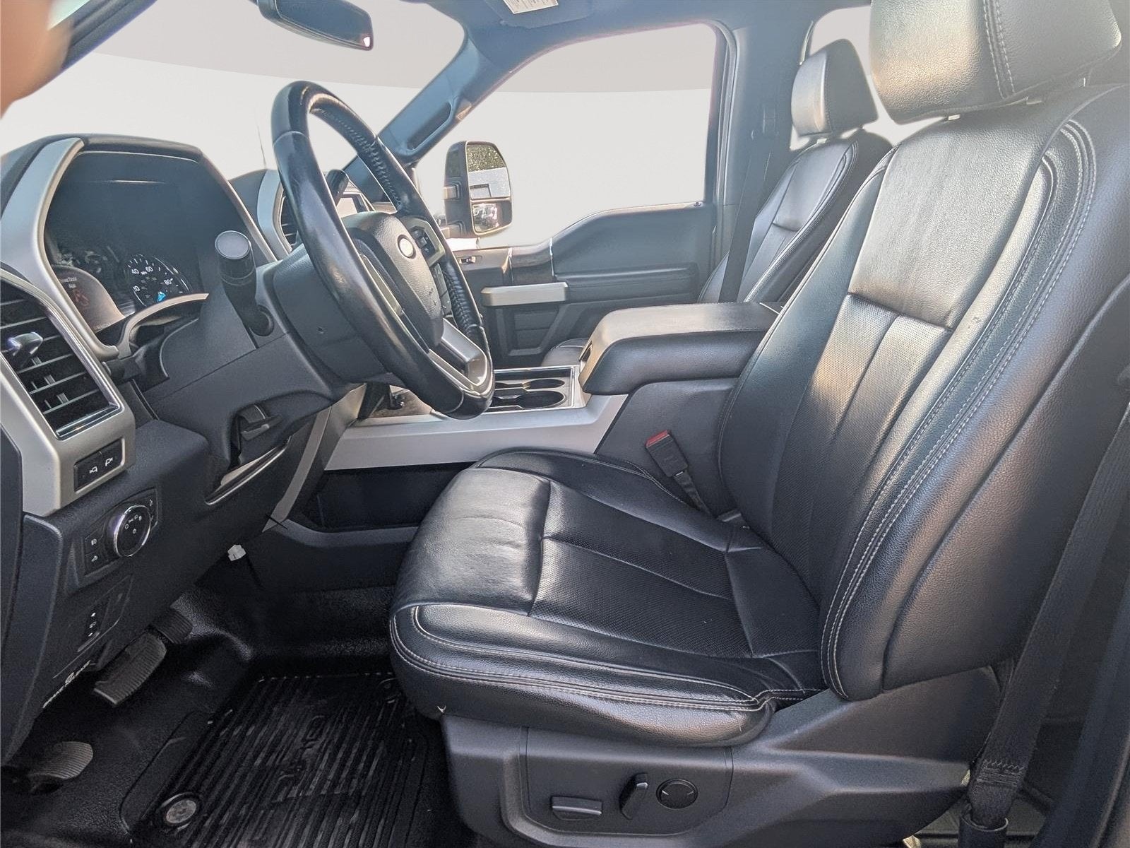 2022 Ford Super Duty F-350 SRW LARIAT