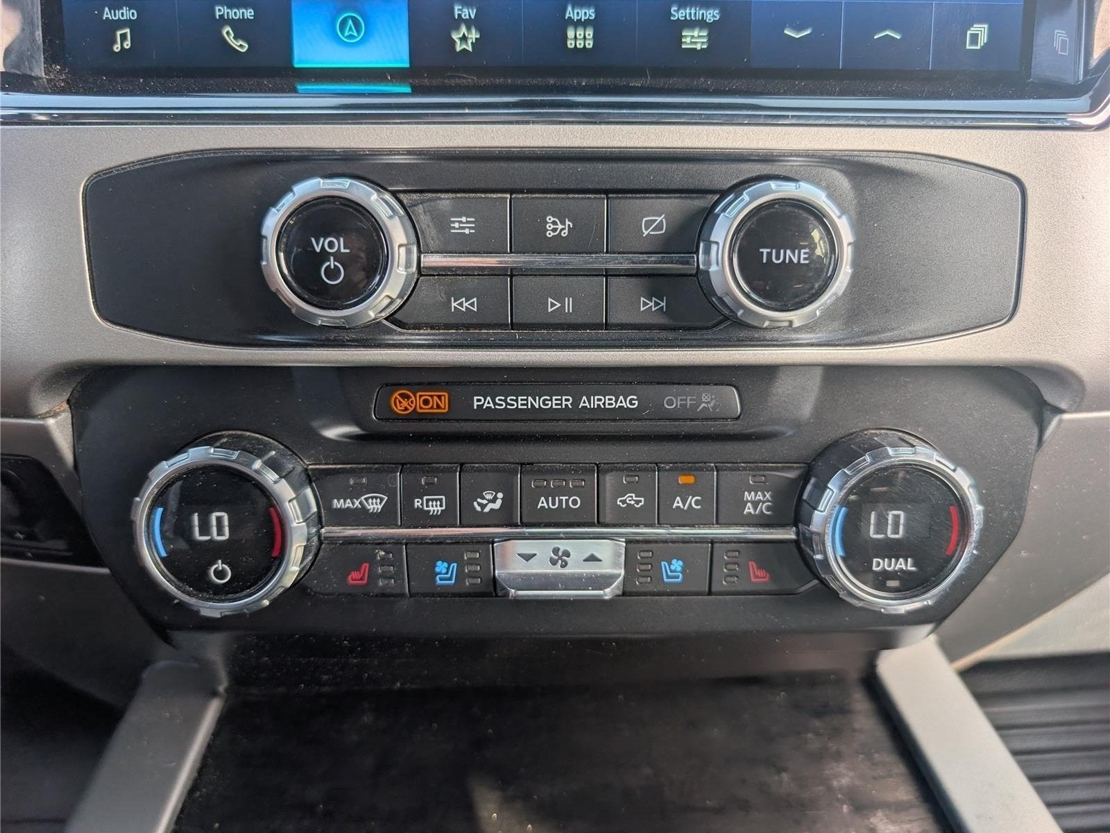 2022 Ford Super Duty F-350 SRW LARIAT