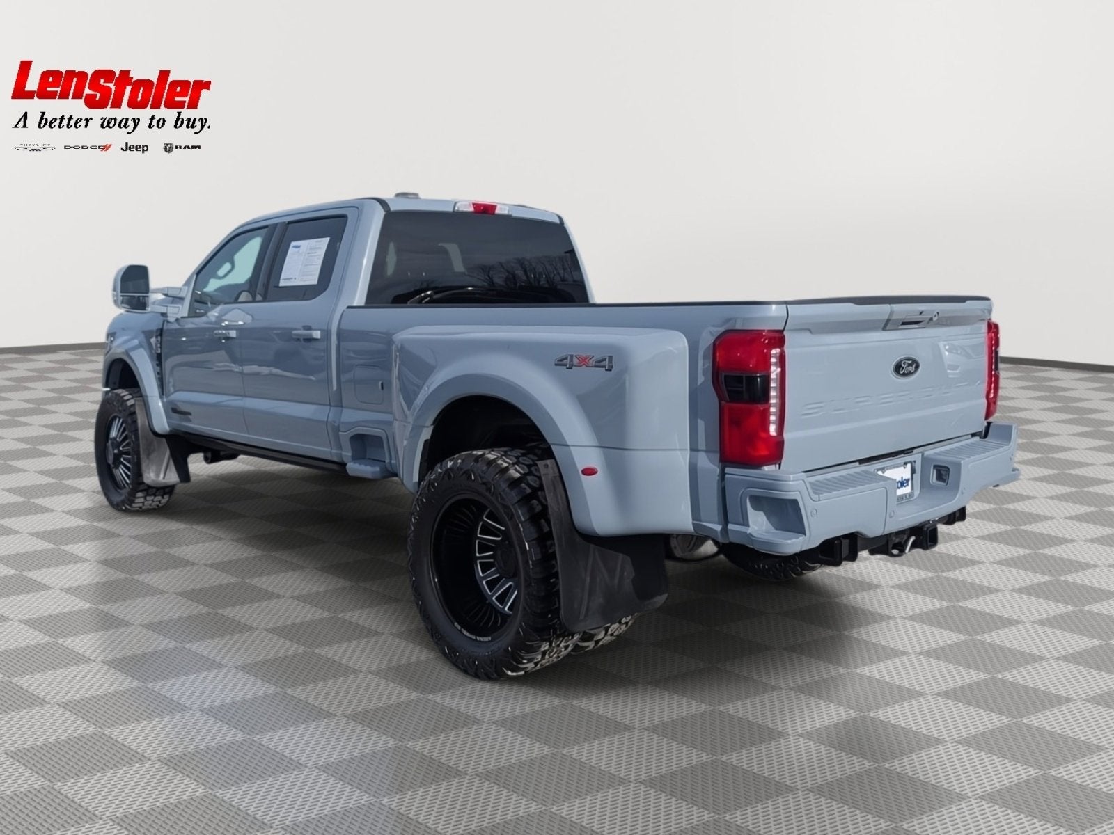 2026 Ford Super Duty F-450 DRW LARIAT