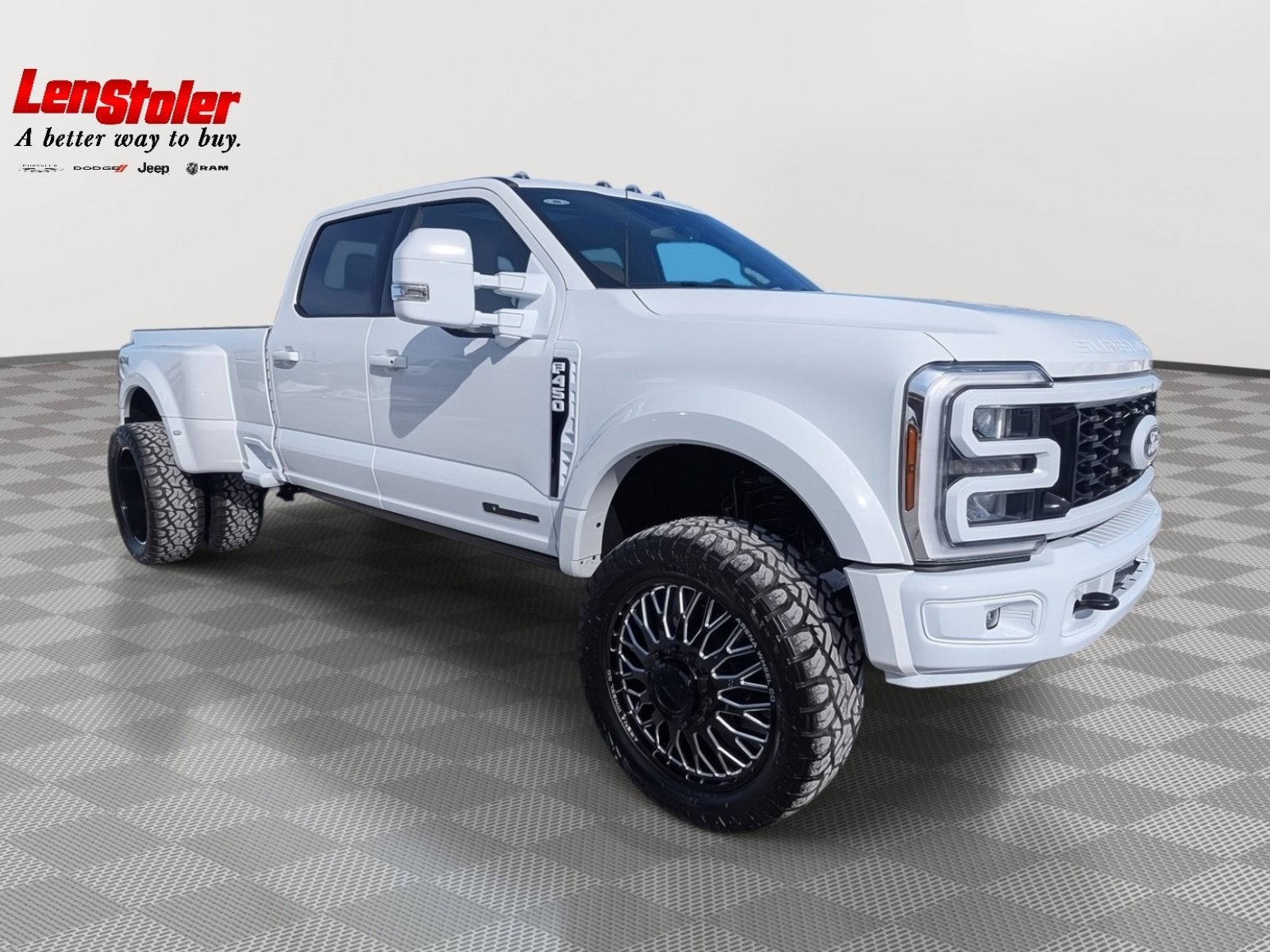 2026 Ford Super Duty F-450 DRW LARIAT