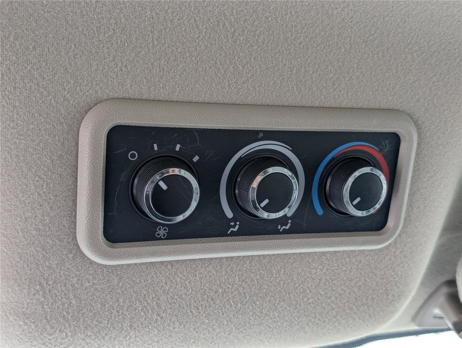 2013 Chevrolet Express Passenger LS