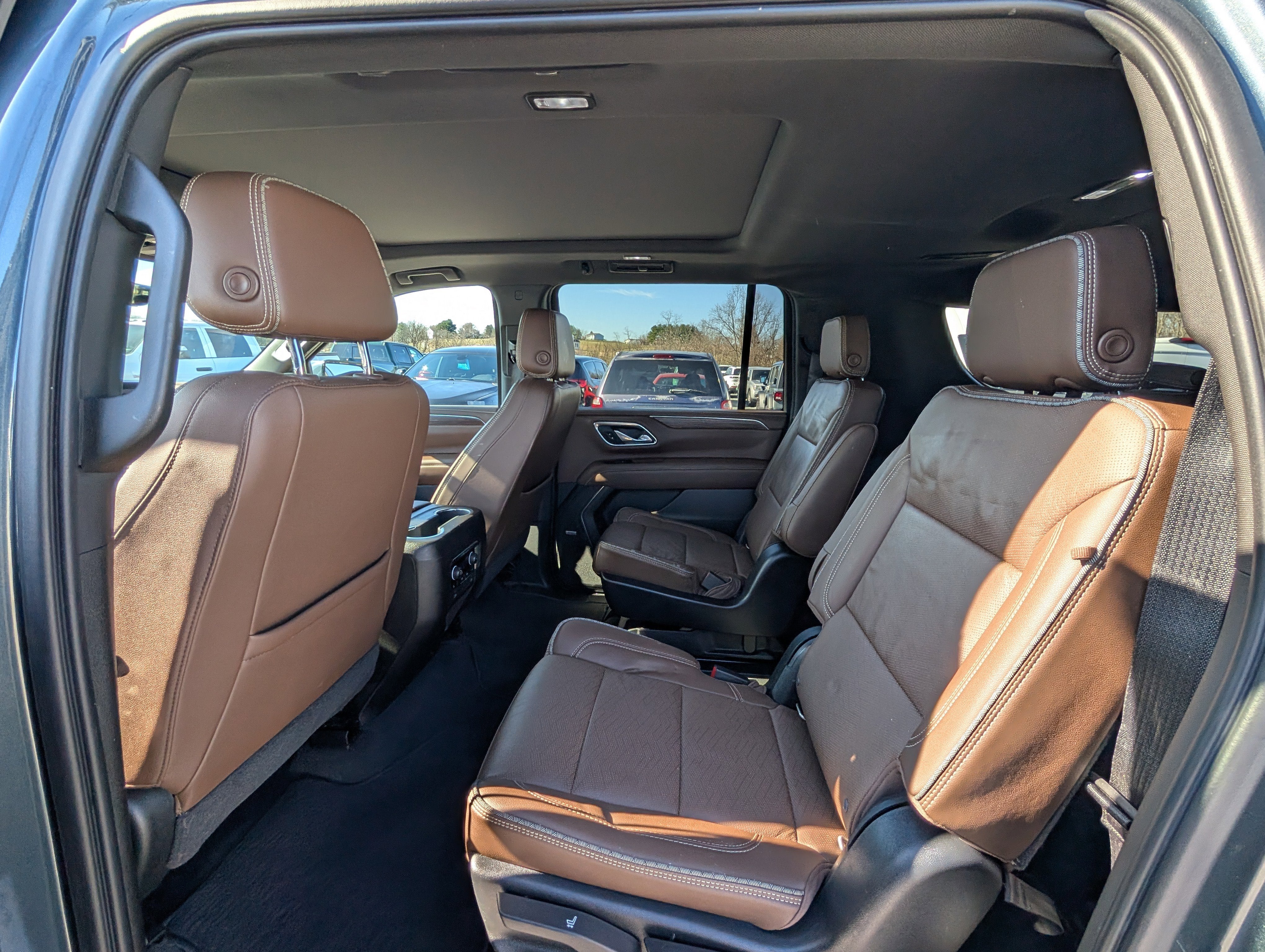 2021 Chevrolet Suburban High Country