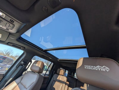 2021 Chevrolet Suburban High Country
