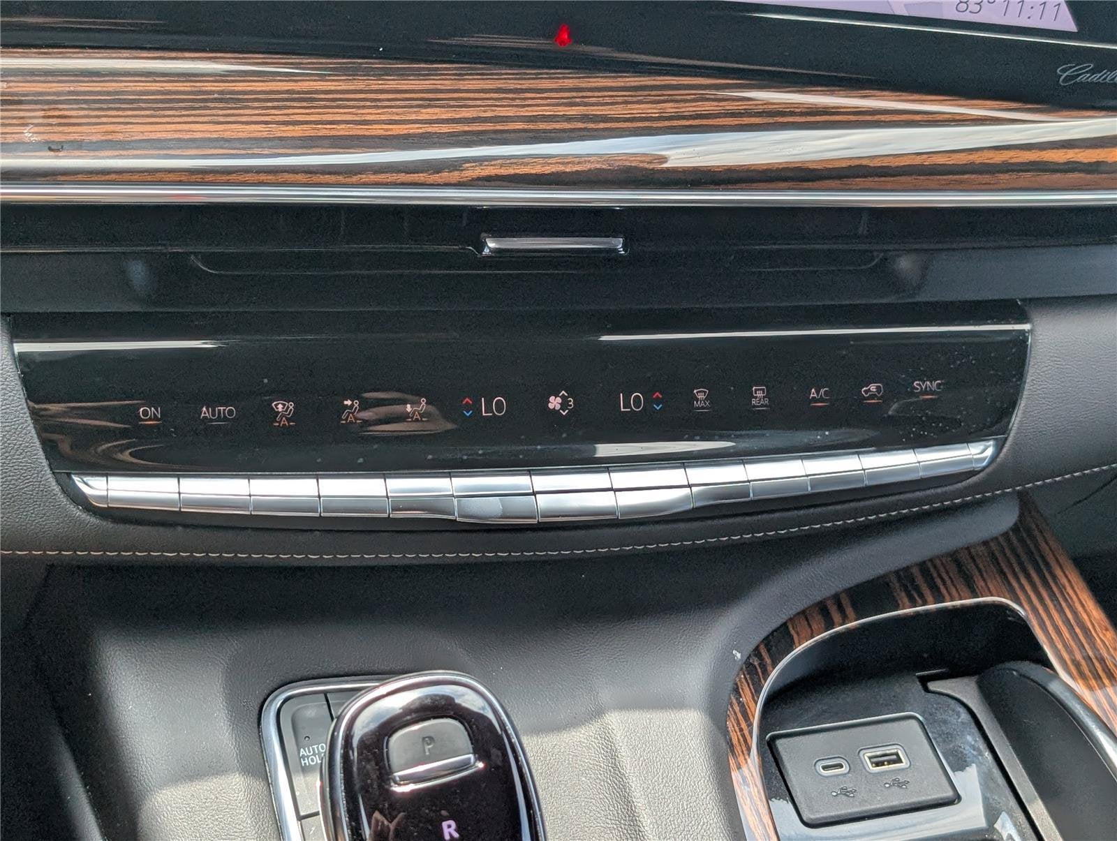 2023 Cadillac Escalade 4WD Luxury