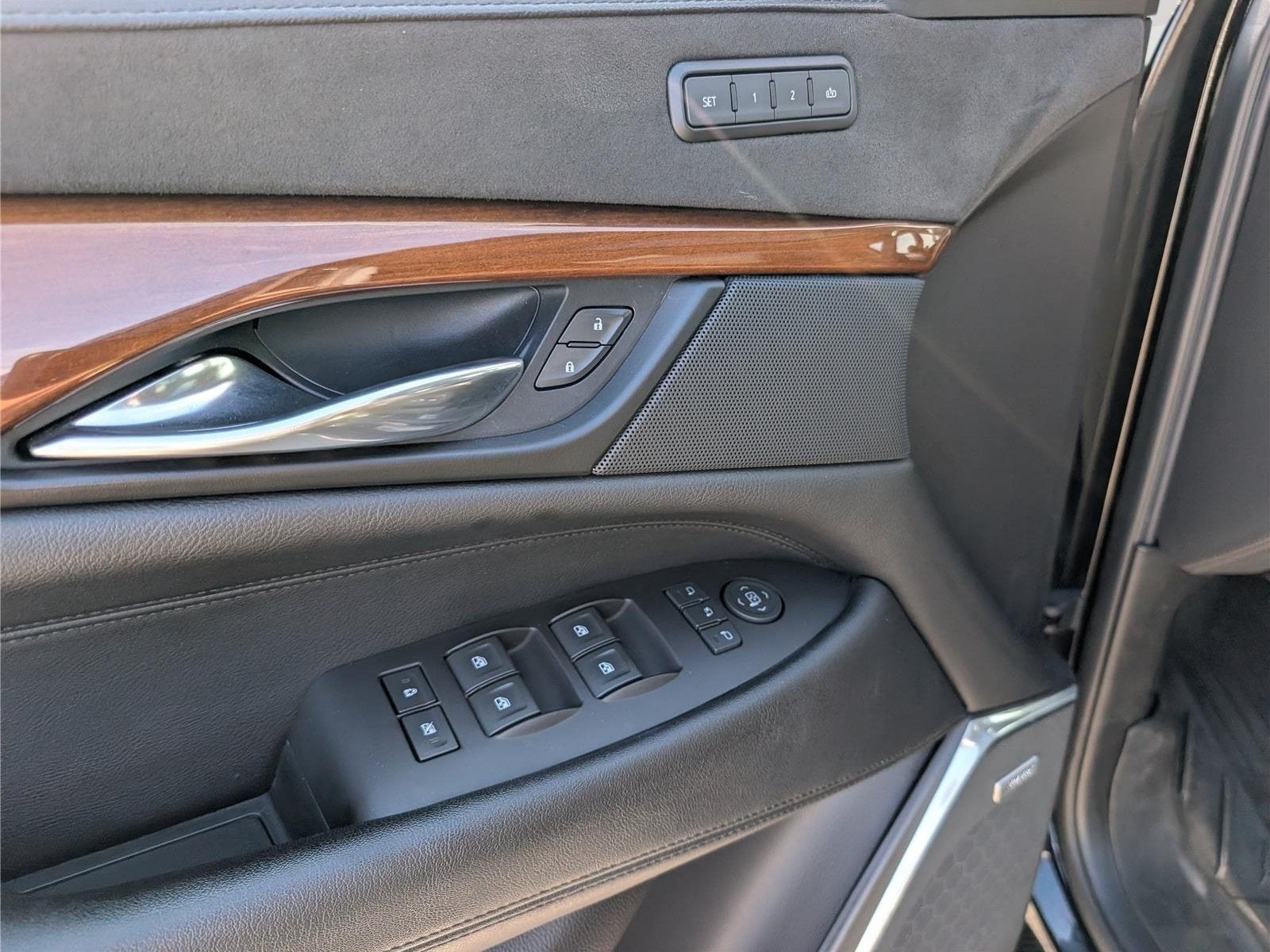 2020 Cadillac Escalade Premium Luxury