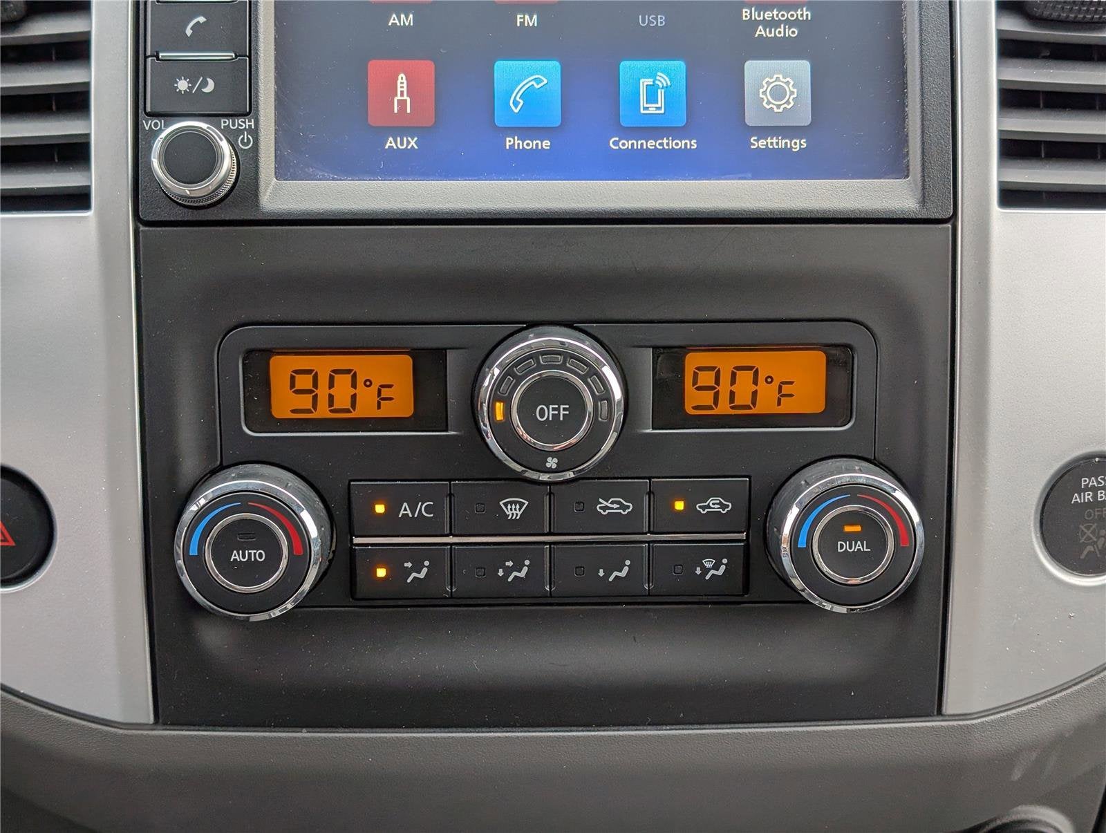 2021 Nissan Frontier SV