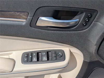 2023 Chrysler 300 Touring L