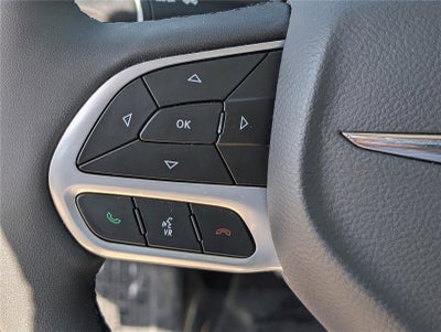 2023 Chrysler 300 Touring L