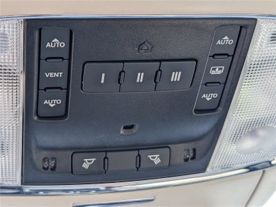 2023 Chrysler 300 Touring L