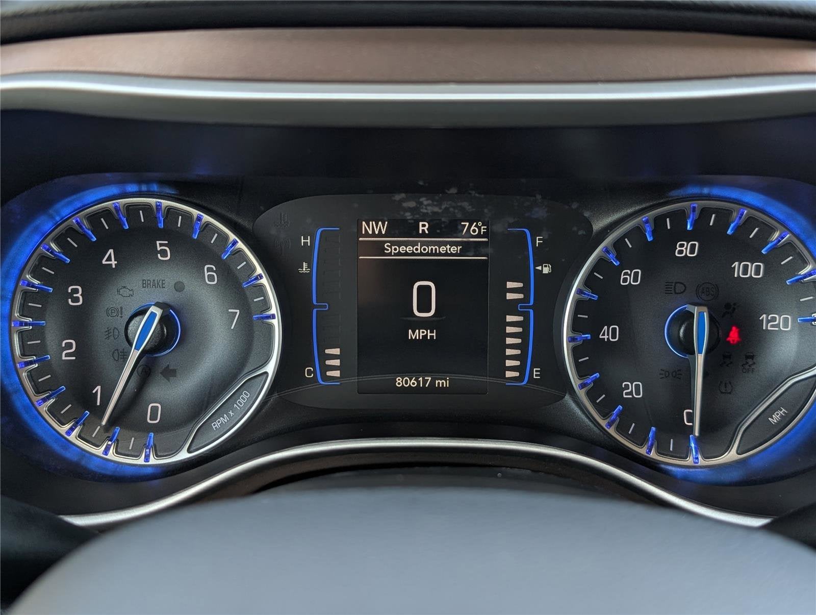 2023 Chrysler Voyager LX