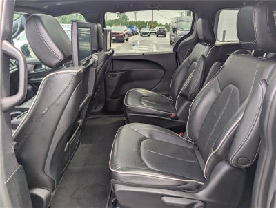 2023 Chrysler Pacifica Hybrid Limited