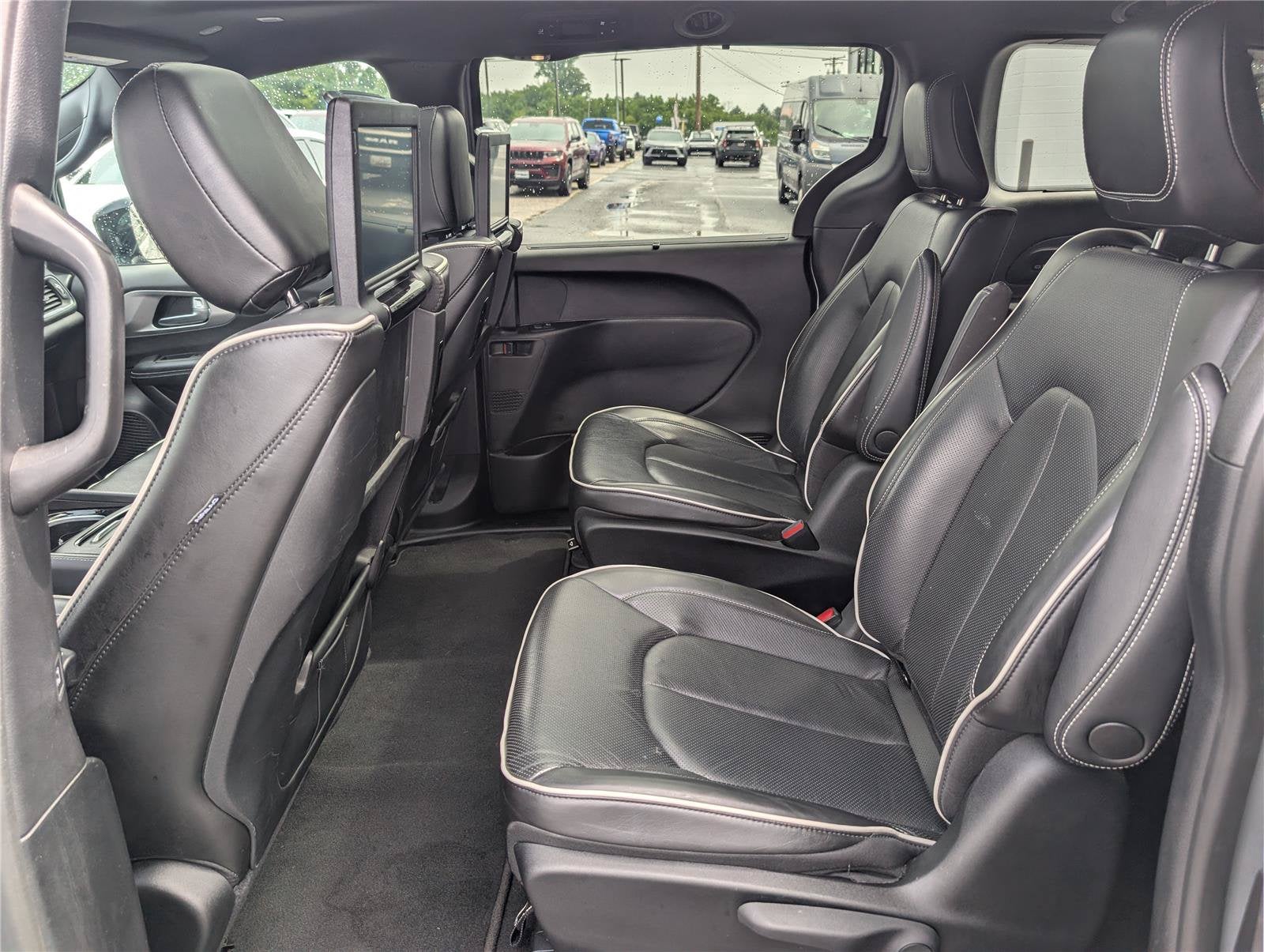 2023 Chrysler Pacifica Hybrid Limited