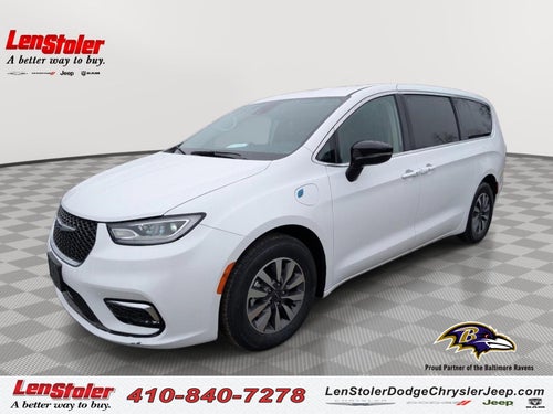 2024 Chrysler Pacifica Hybrid Select