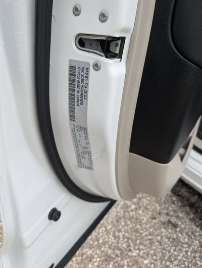 2023 Chrysler Pacifica Hybrid Limited