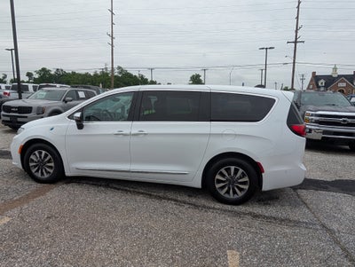 2023 Chrysler Pacifica Hybrid Limited