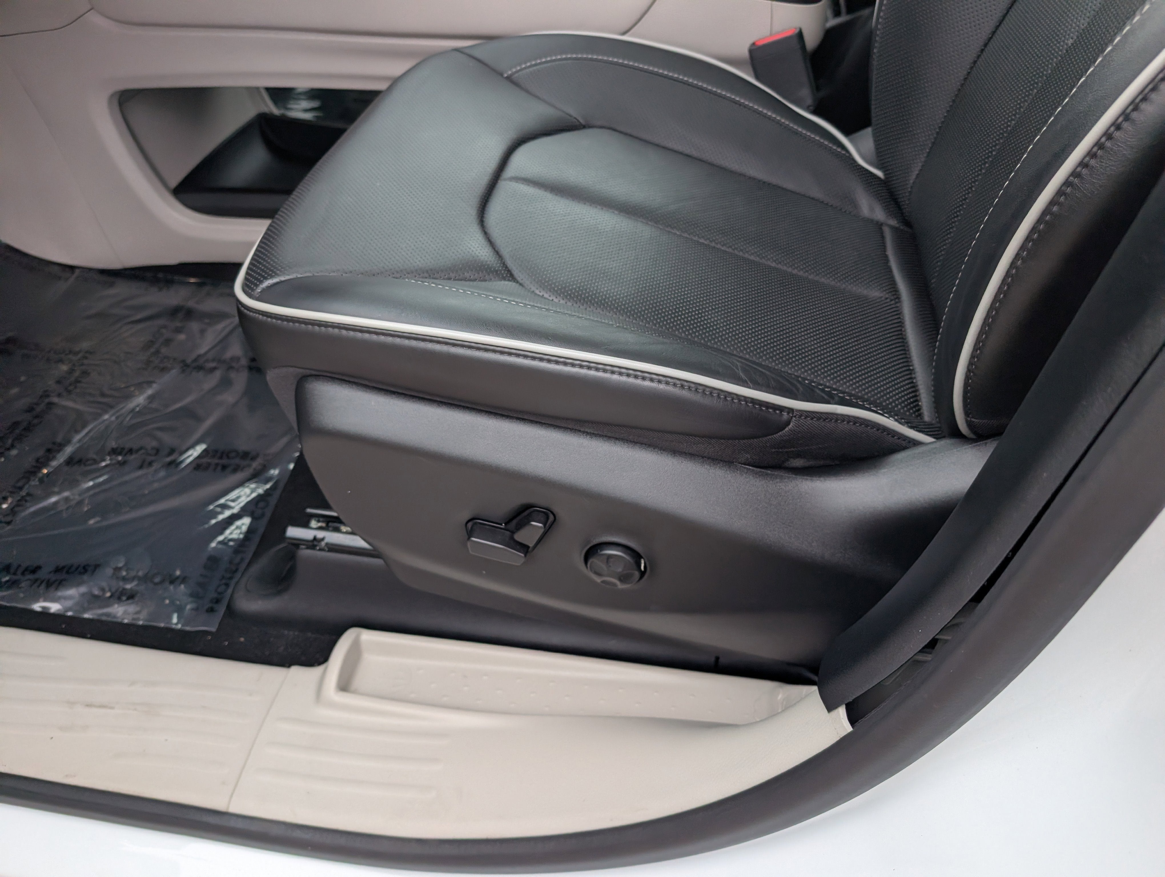 2023 Chrysler Pacifica Hybrid Limited