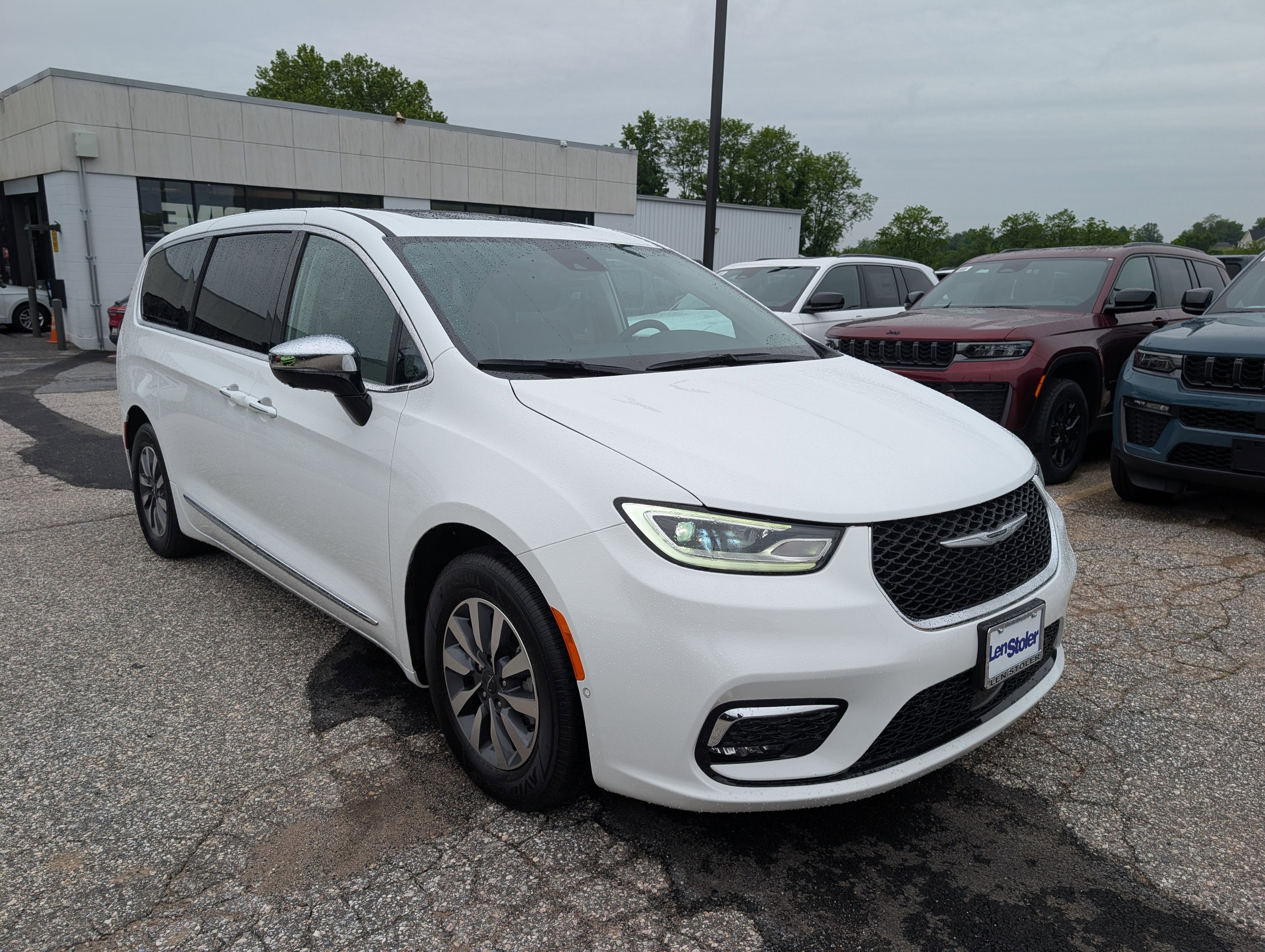2023 Chrysler Pacifica Hybrid Limited
