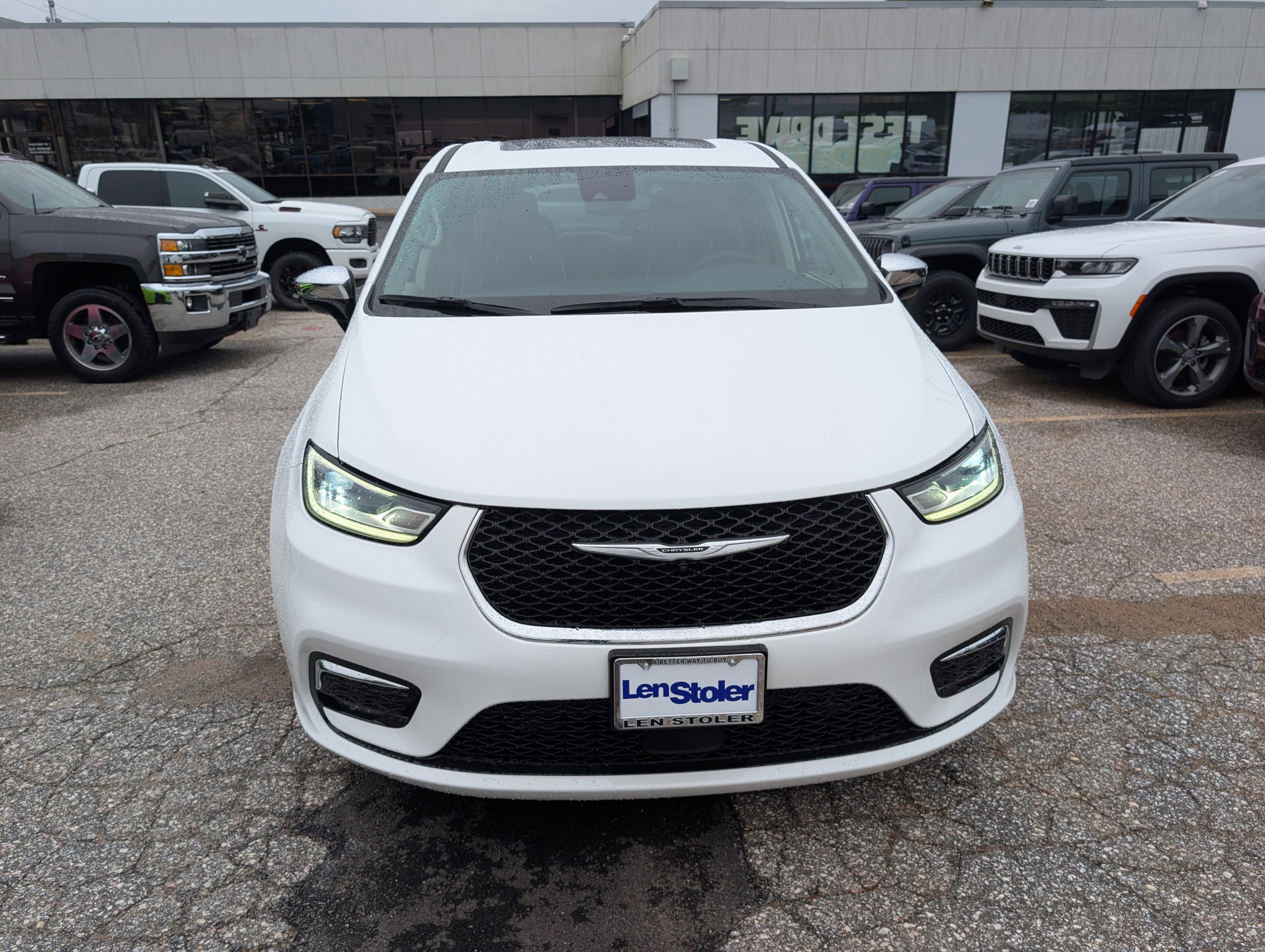 2023 Chrysler Pacifica Hybrid Limited