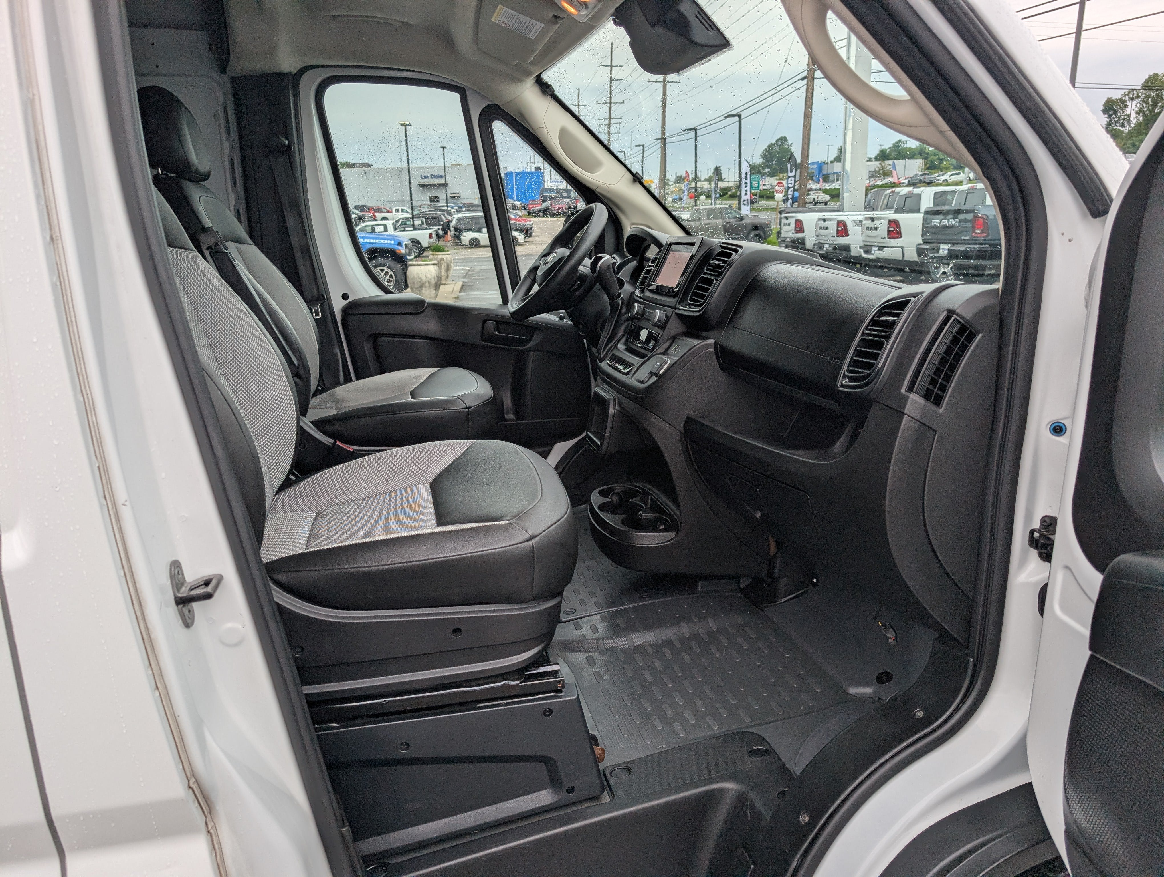 2024 RAM ProMaster Cargo Van Tradesman