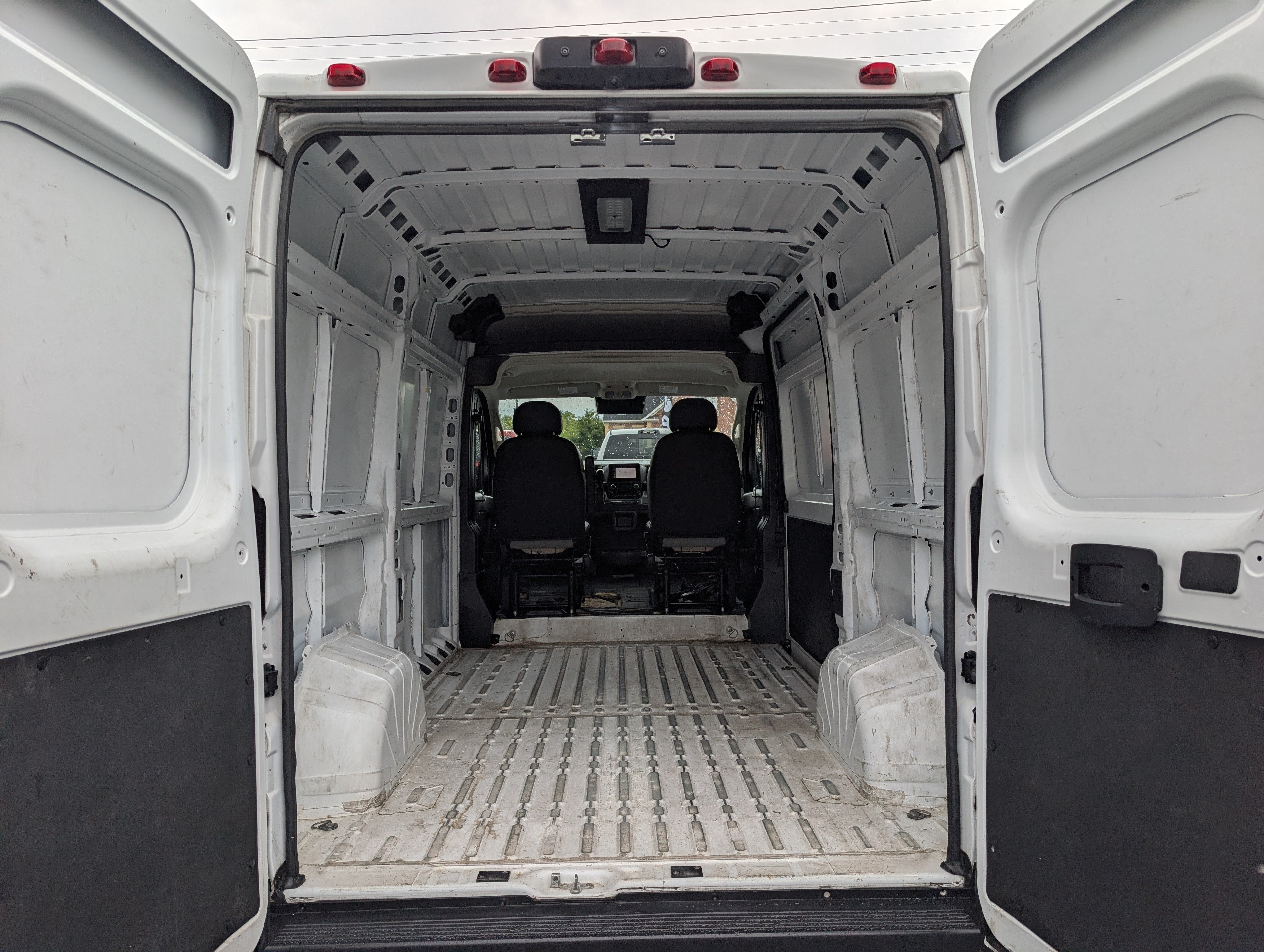 2024 RAM ProMaster Cargo Van Tradesman