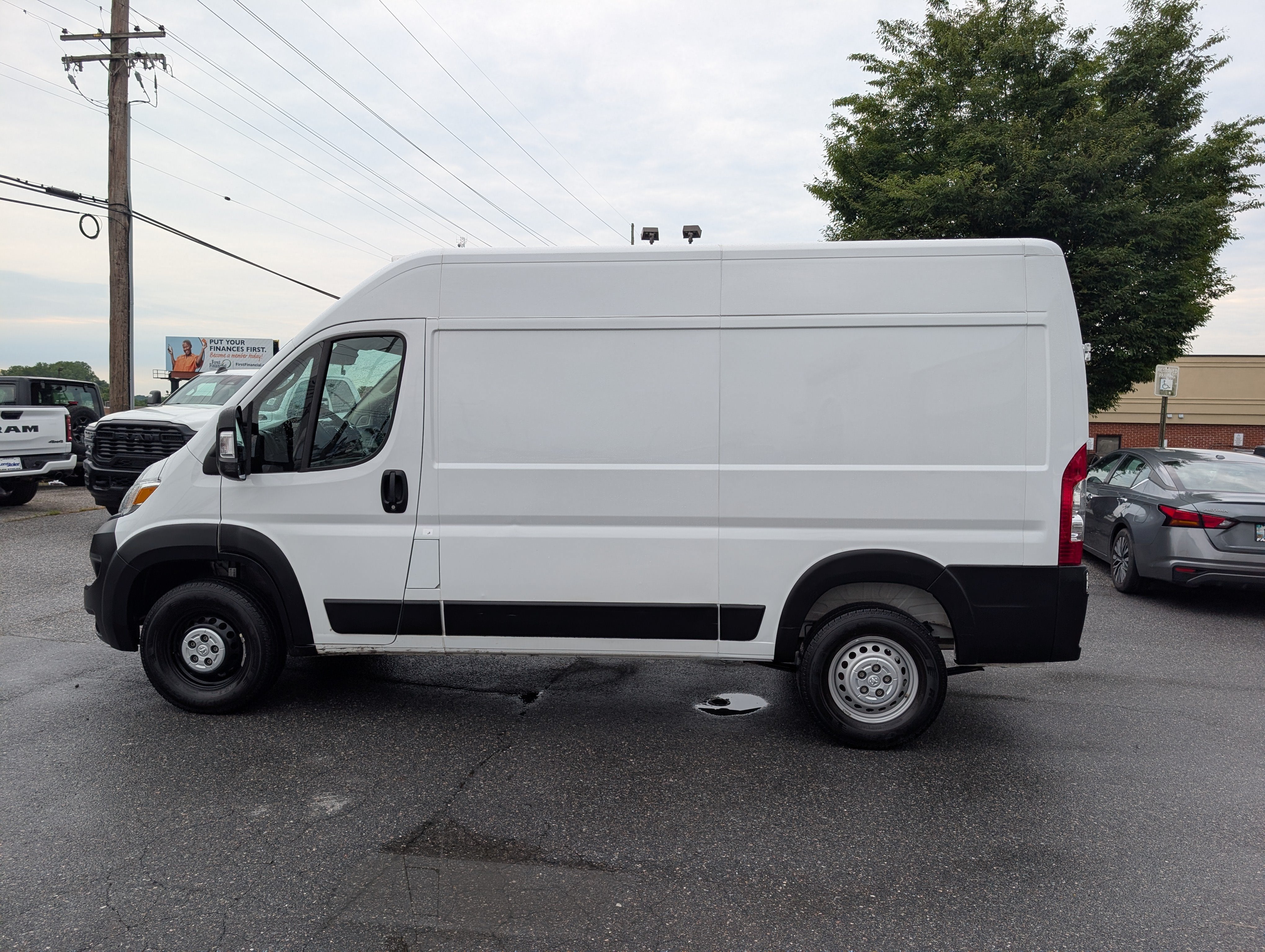 2024 RAM ProMaster Cargo Van Tradesman