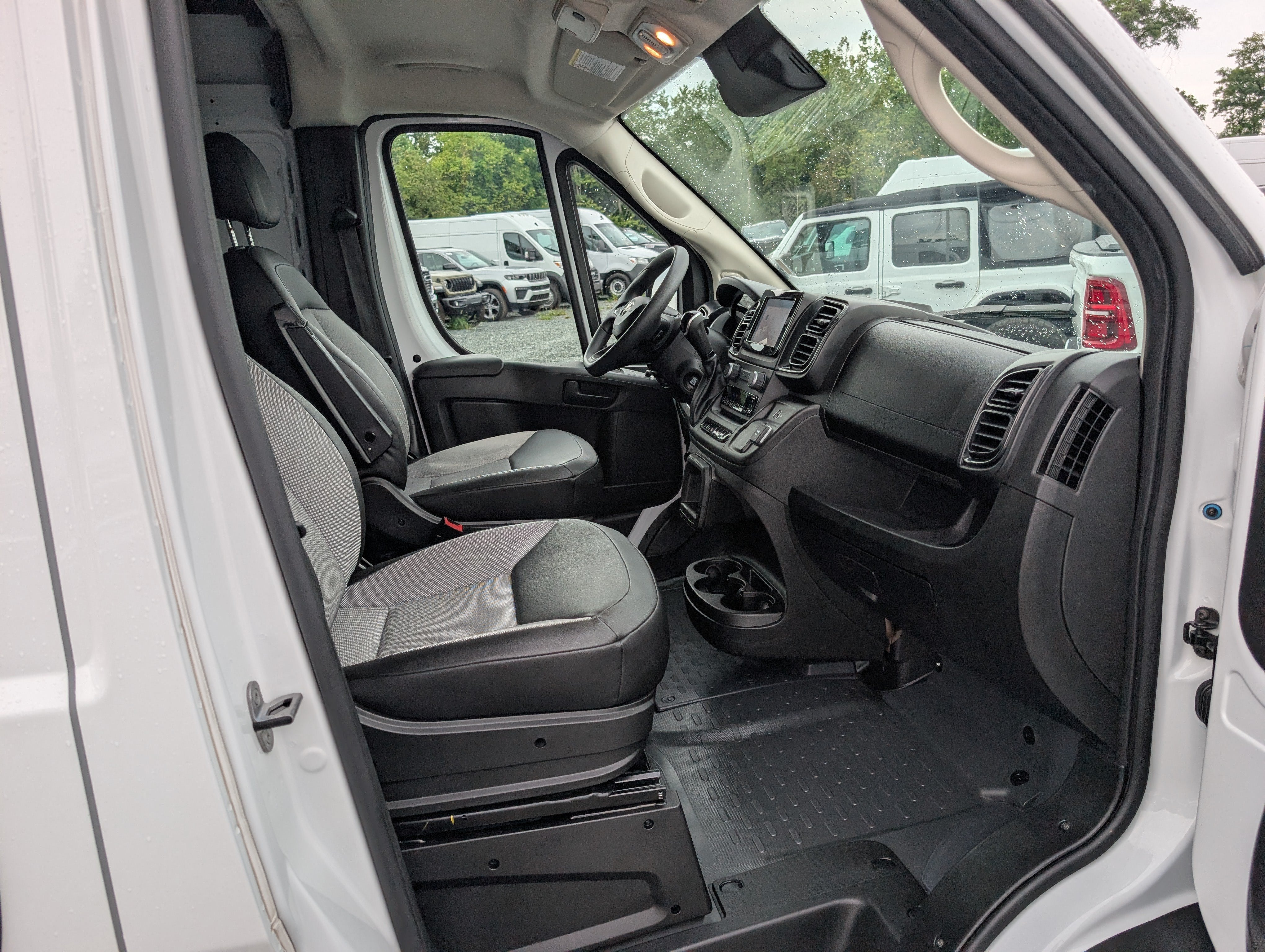 2024 RAM ProMaster Cargo Van Tradesman