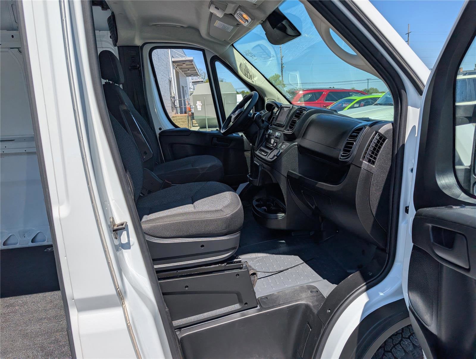 2025 RAM ProMaster Cargo Van Tradesman