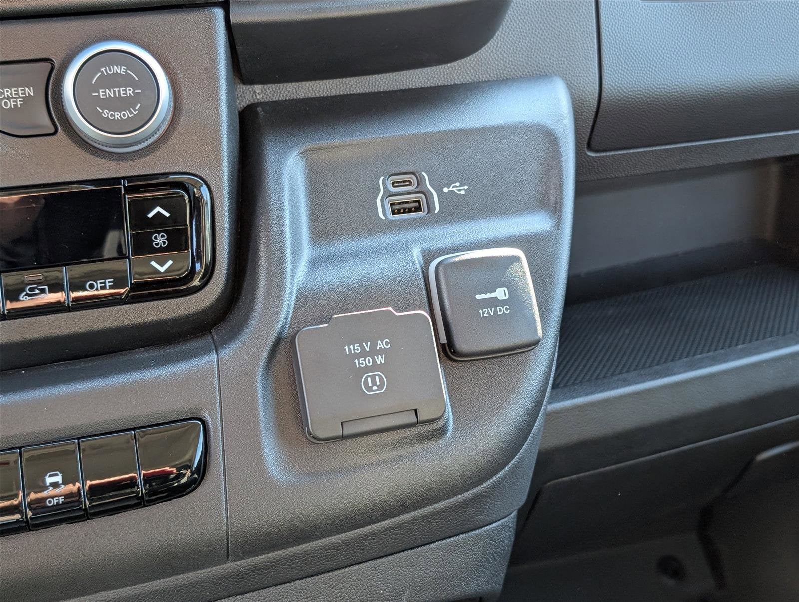 2025 RAM ProMaster Cargo Van SLT