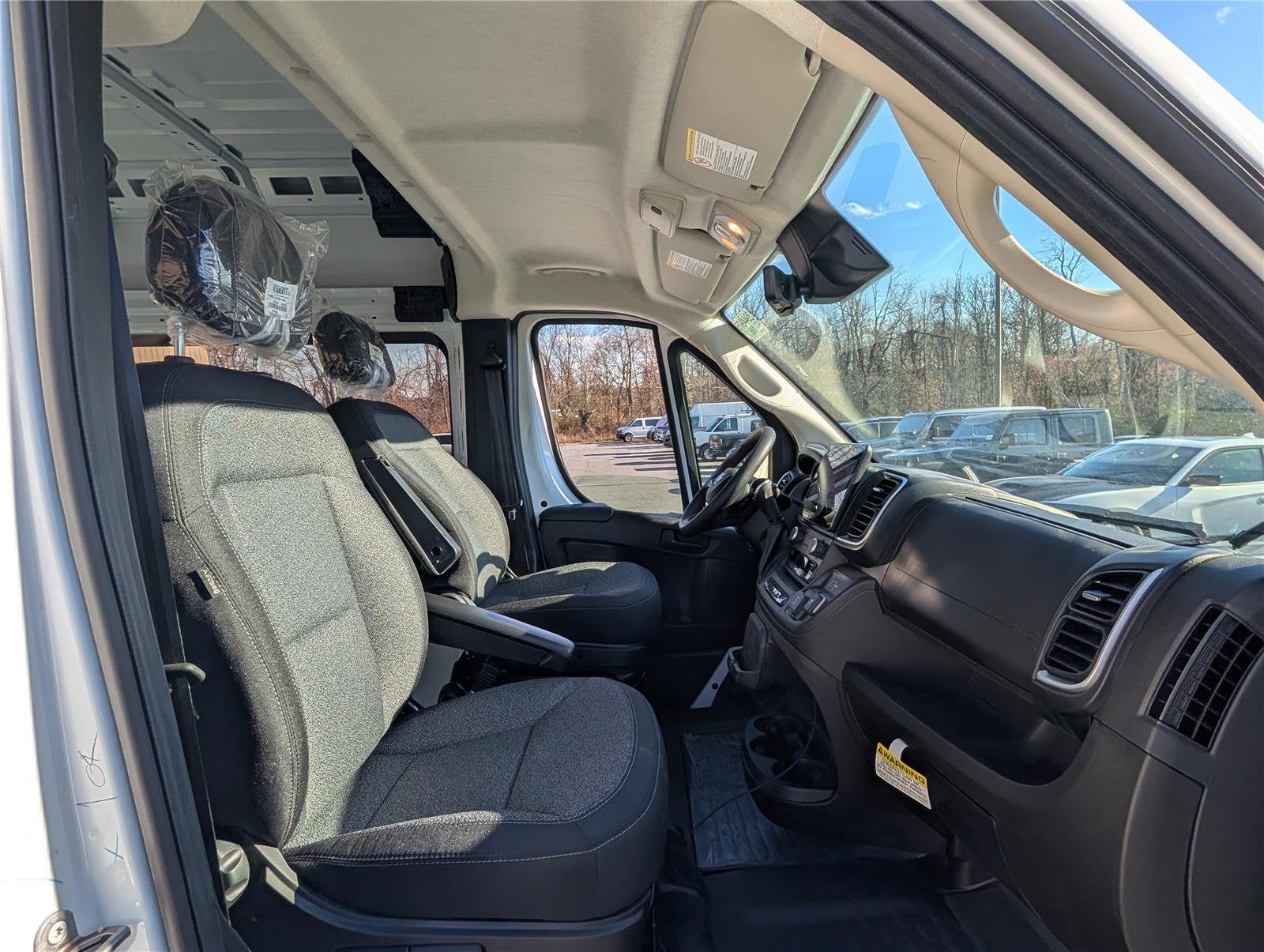 2025 RAM ProMaster Window Van SLT+