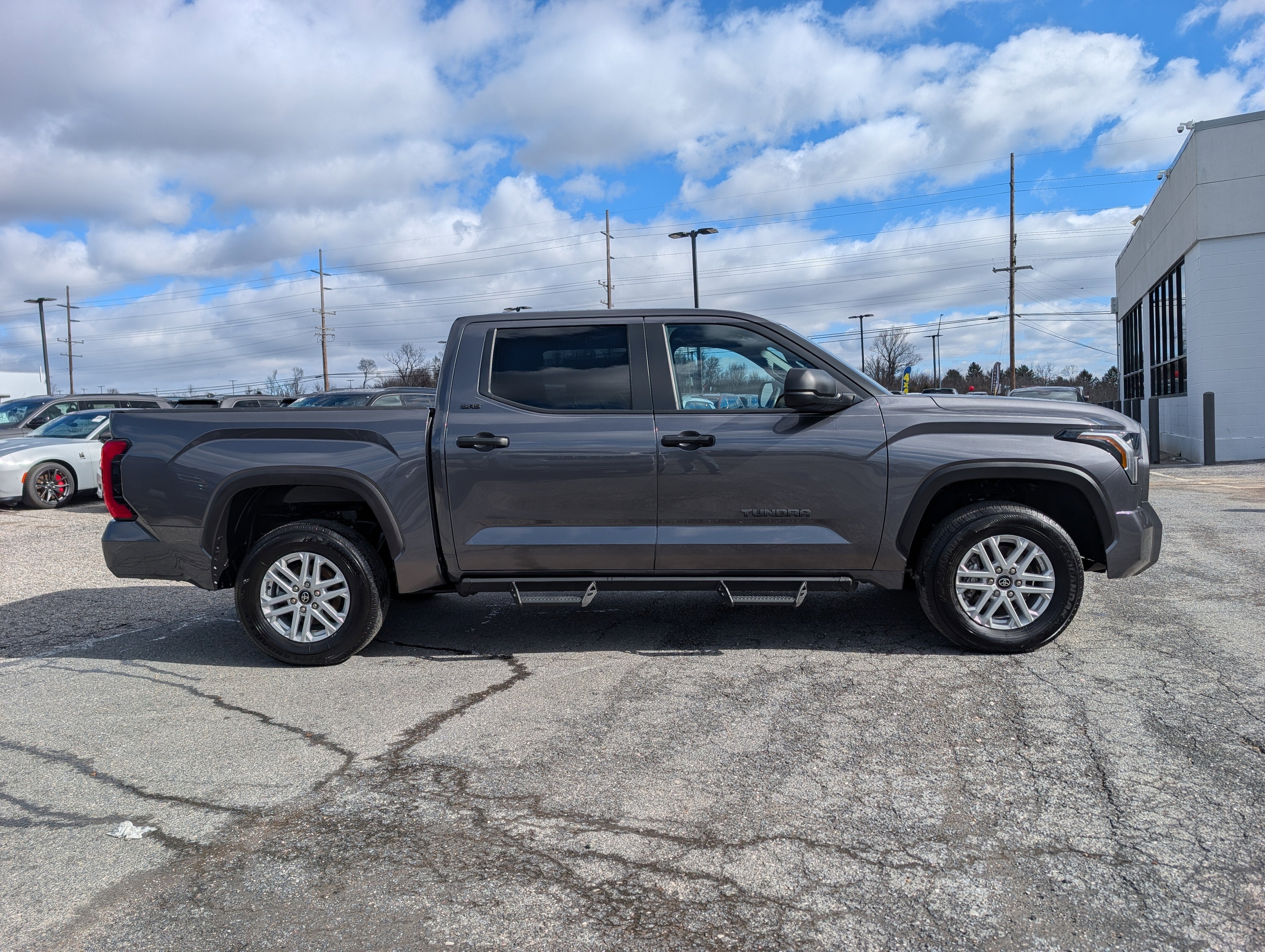 2025 Toyota Tundra 4WD SR