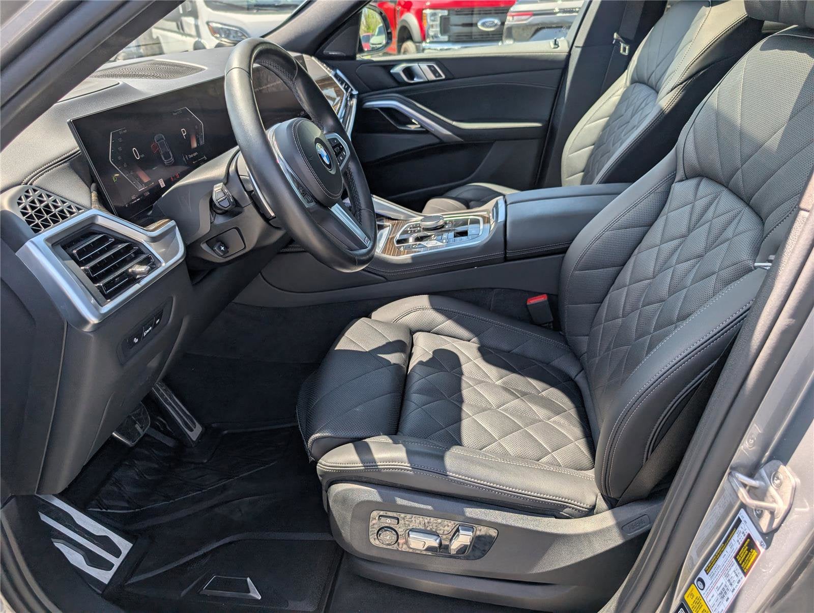 2024 BMW X6 xDrive40i