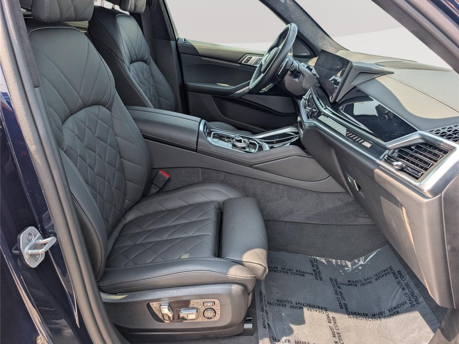 2025 BMW X6 M60i