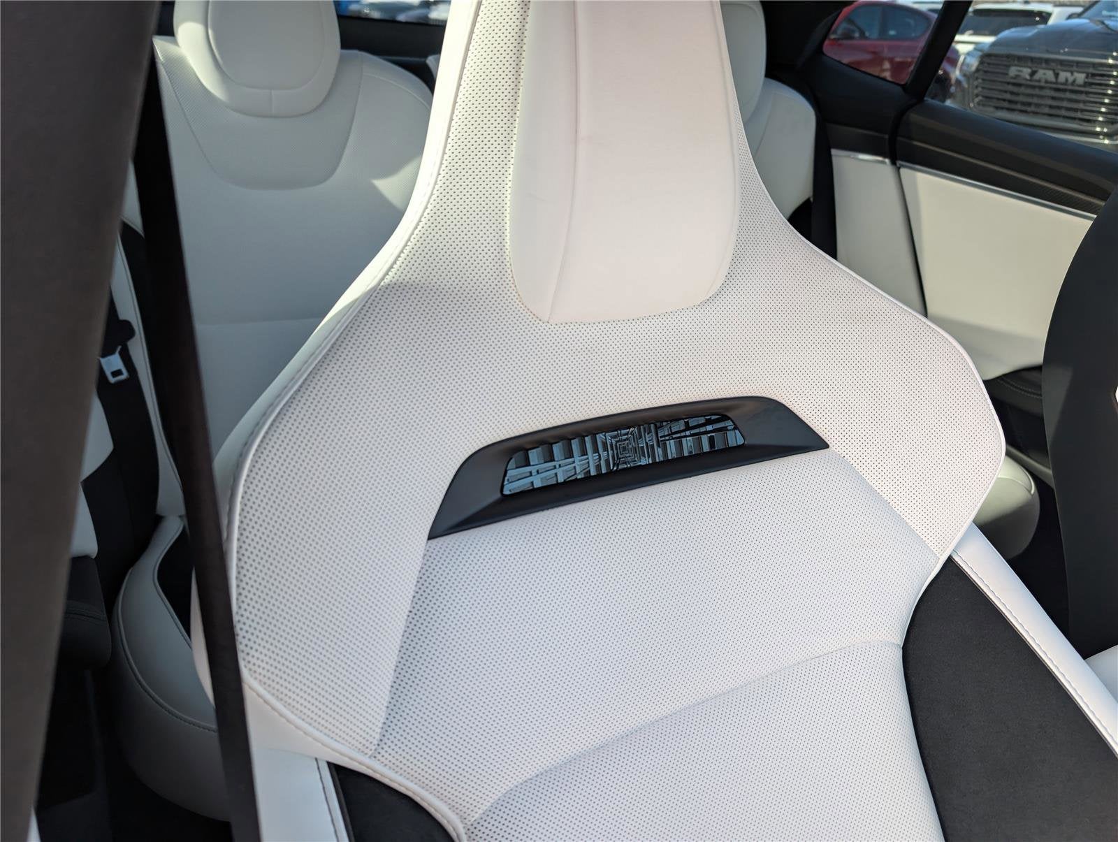 2024 Tesla Model S Plaid