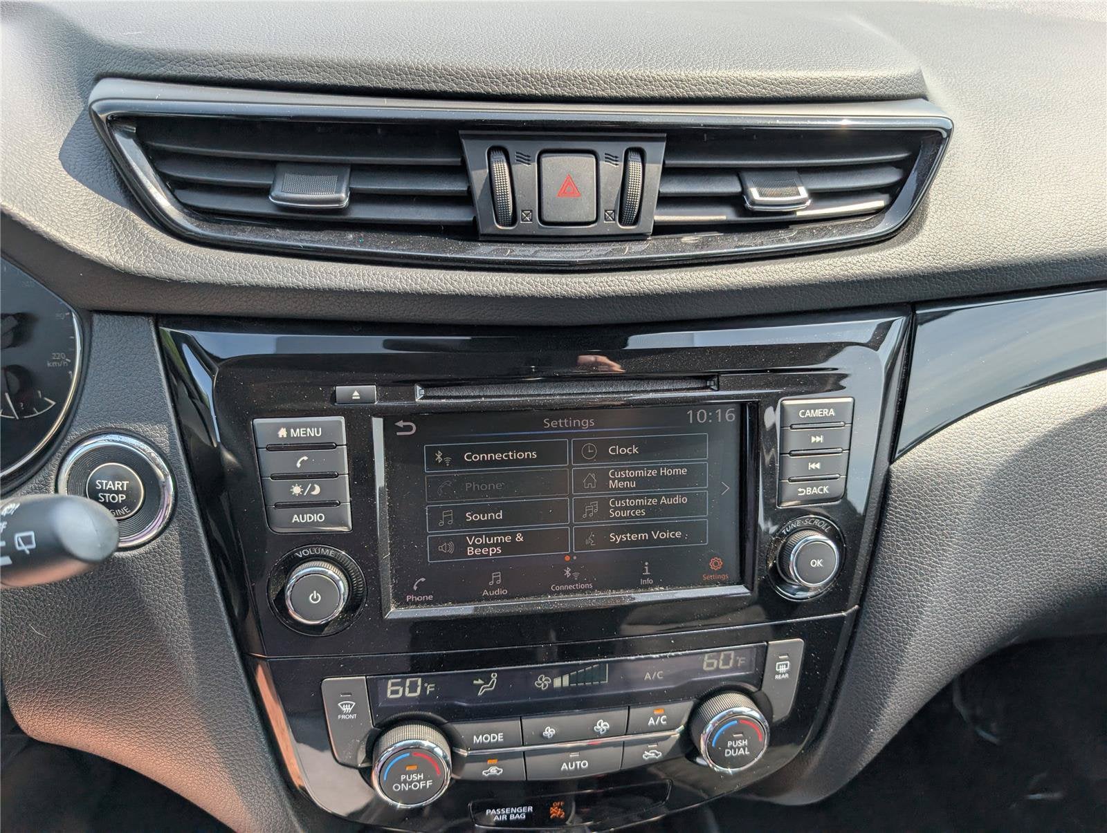 2020 Nissan Rogue Sport SV