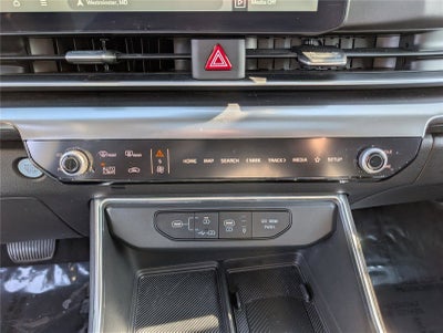 2025 Kia Carnival SX