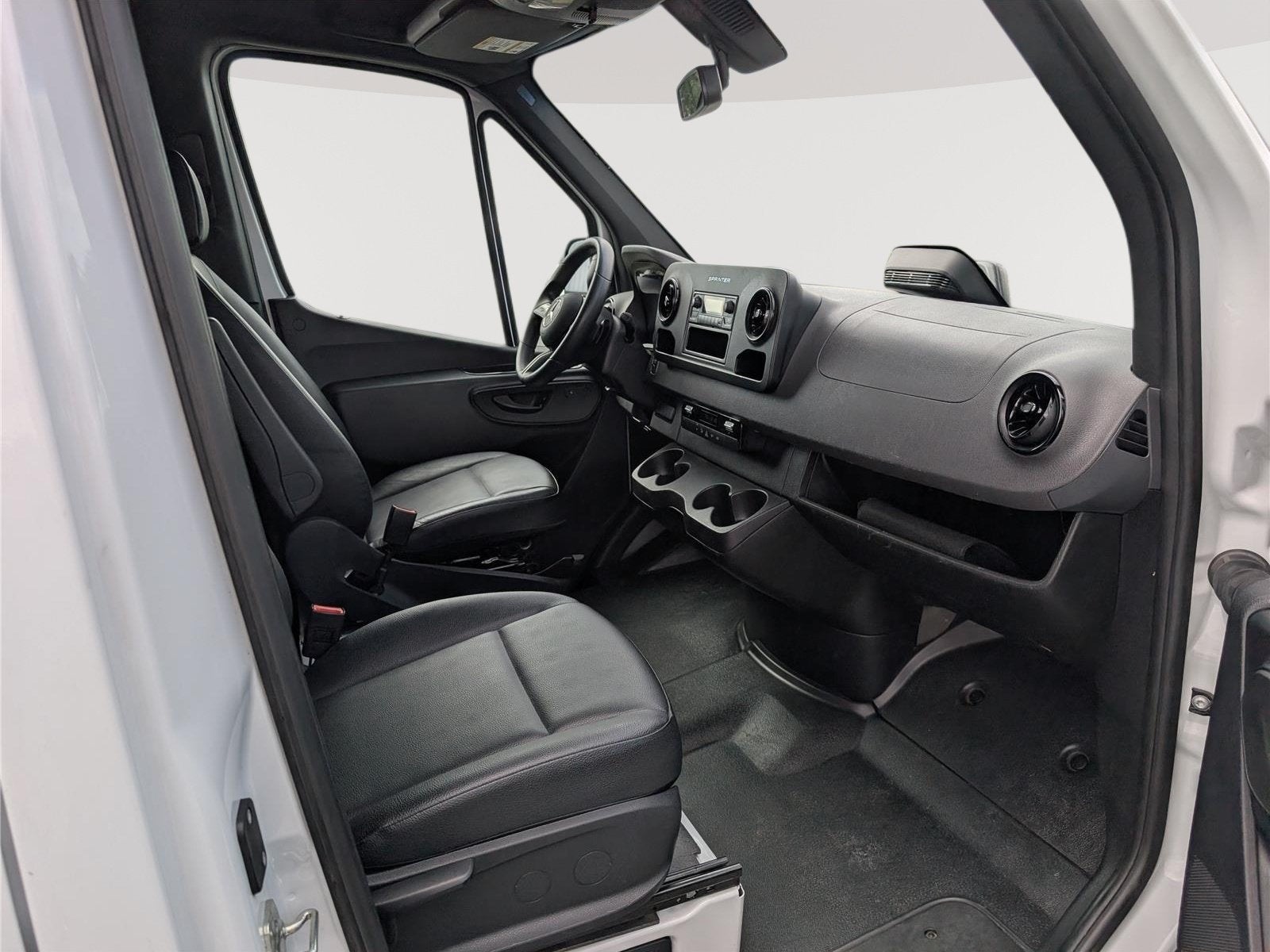 2025 Mercedes-Benz Sprinter Cargo Van Cargo 144 WB