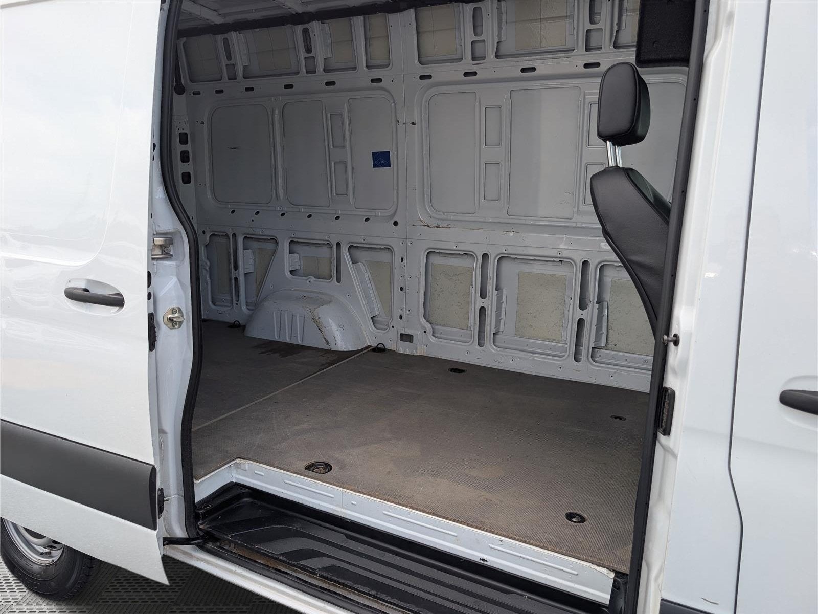 2025 Mercedes-Benz Sprinter Cargo Van Cargo 144 WB