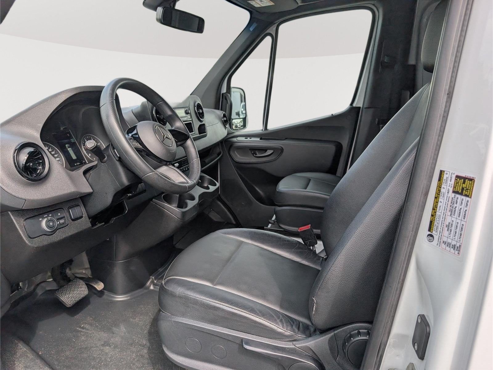 2025 Mercedes-Benz Sprinter Cargo Van Cargo 144 WB