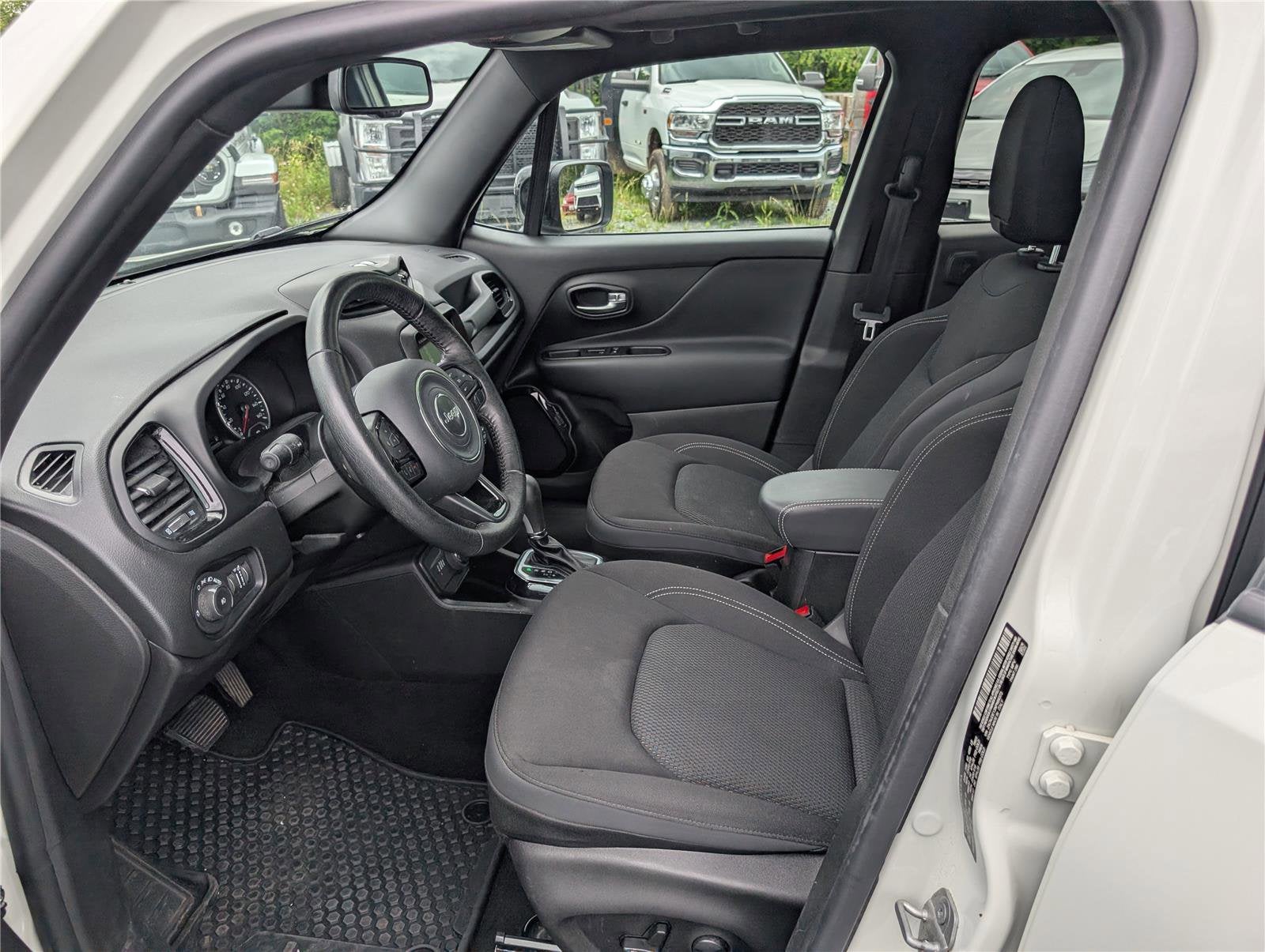 2022 Jeep Renegade Altitude