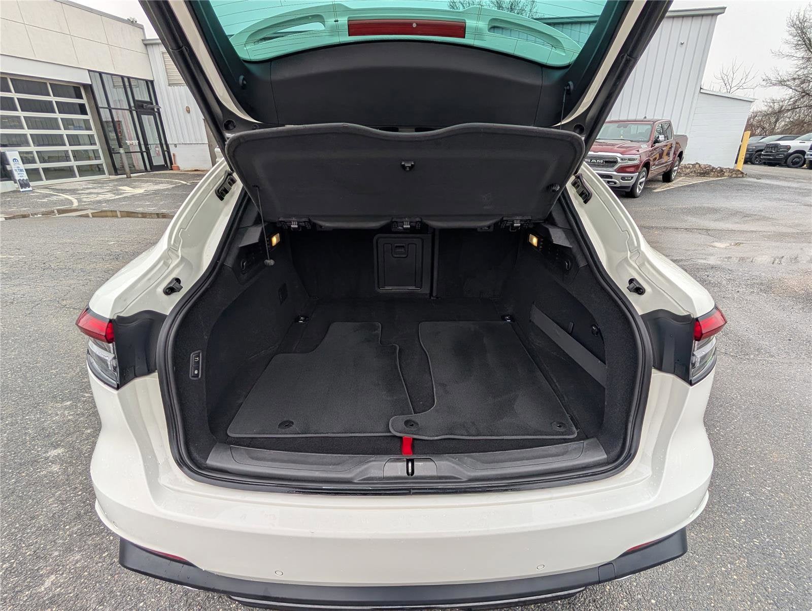 2023 Maserati Levante Modena