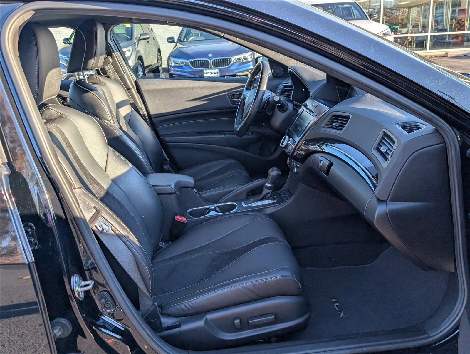 2020 Acura ILX w/Premium/A-SPEC Pkg