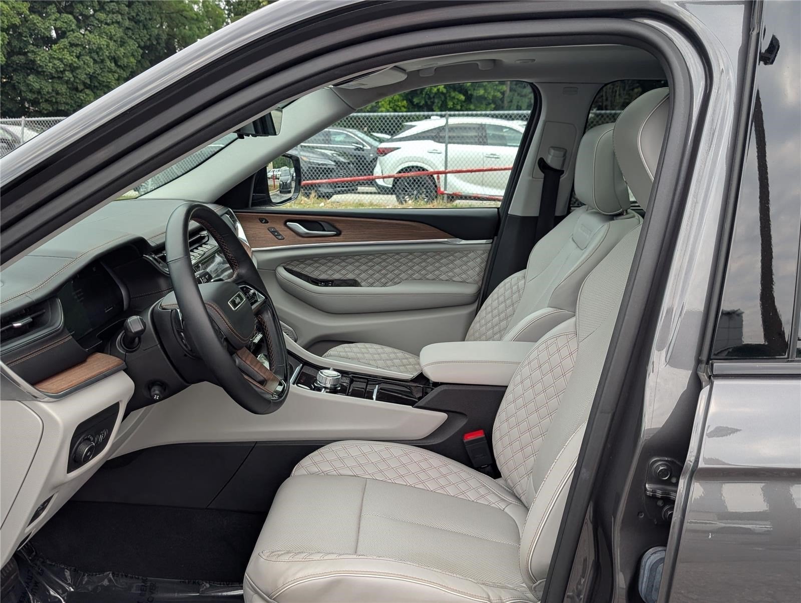 2023 Jeep Grand Cherokee L Summit