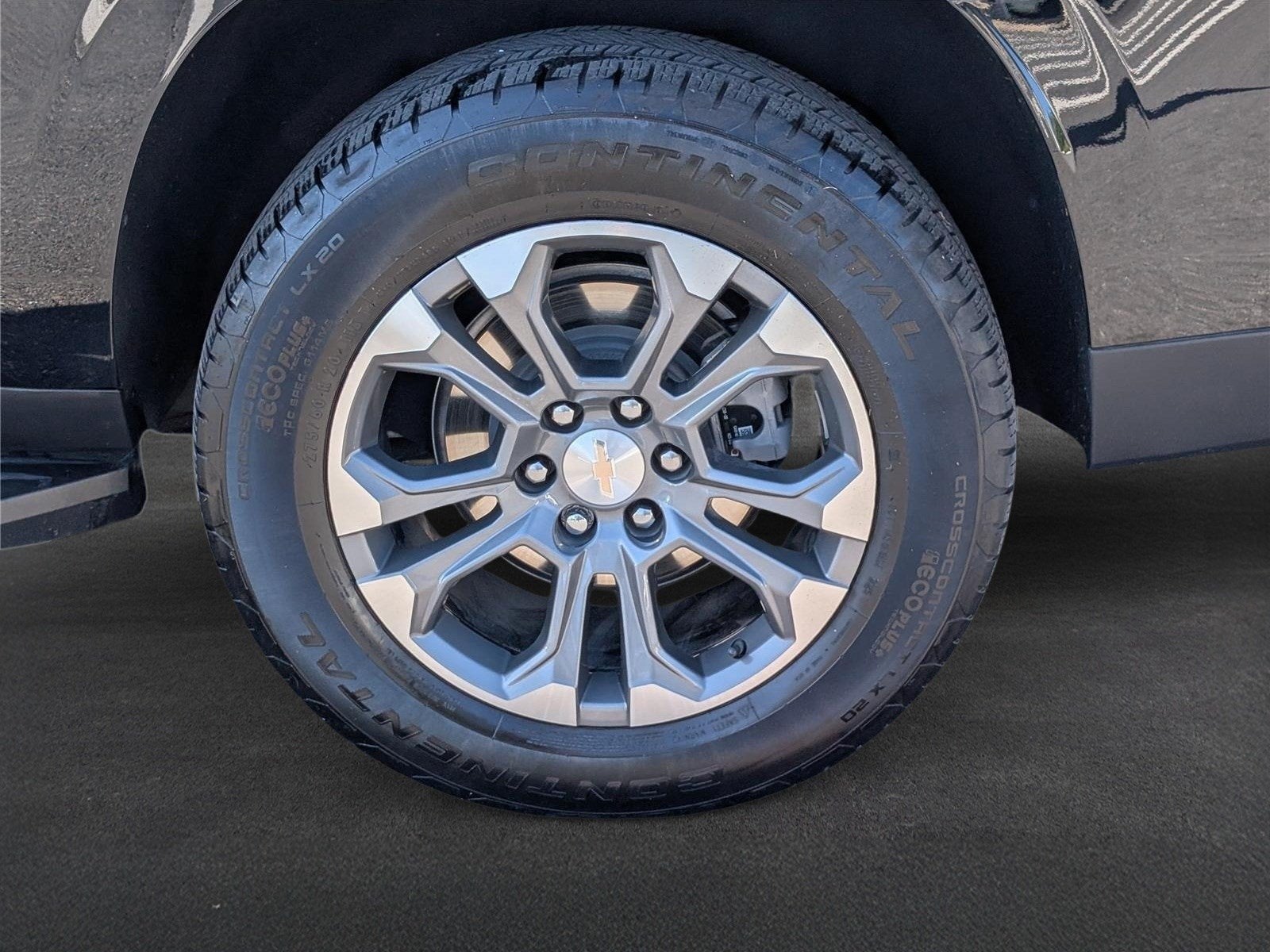 2025 Chevrolet Suburban LS