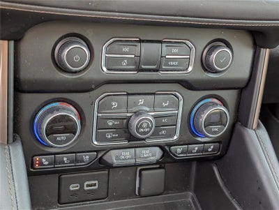 2022 Chevrolet Suburban High Country