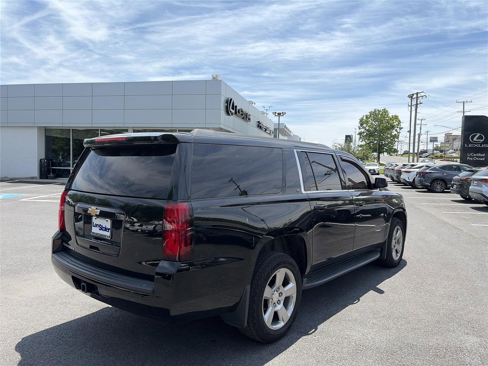 2017 Chevrolet Suburban LT
