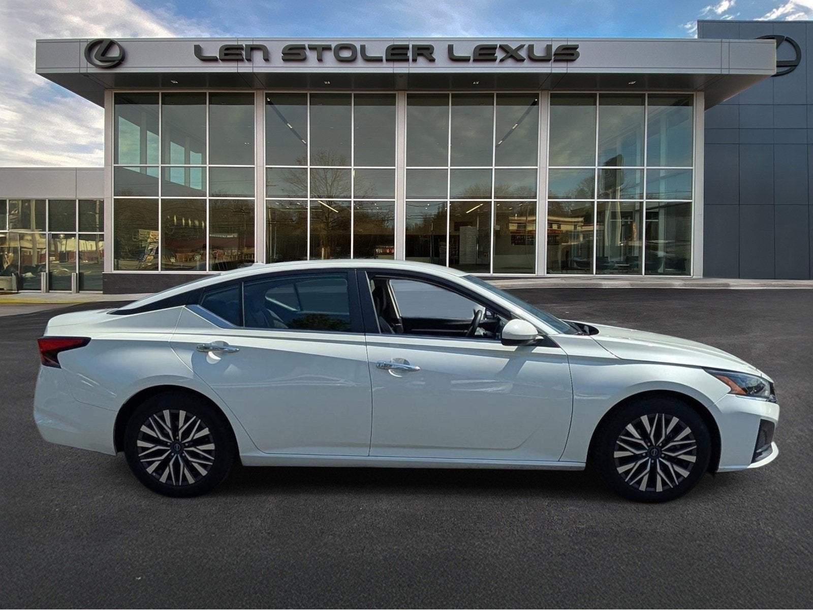 2023 Nissan Altima 2.5 SV