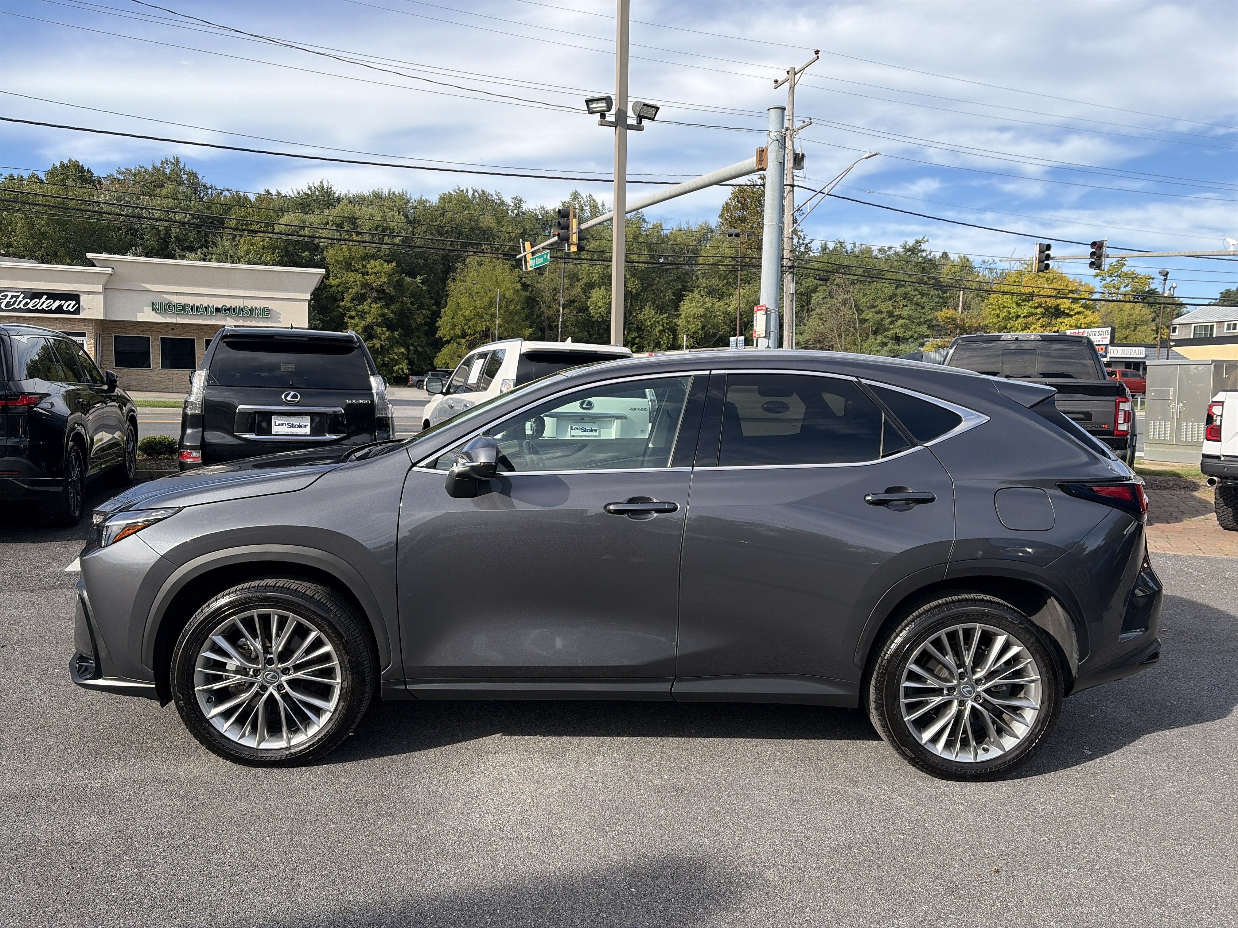 2026 Lexus NX 350h Premium AWD